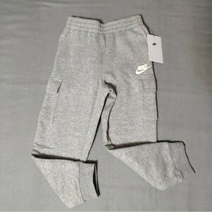Nike Preschool Club Fleece Cargo Boy's Size 6 Grey Jogger Sweatpants